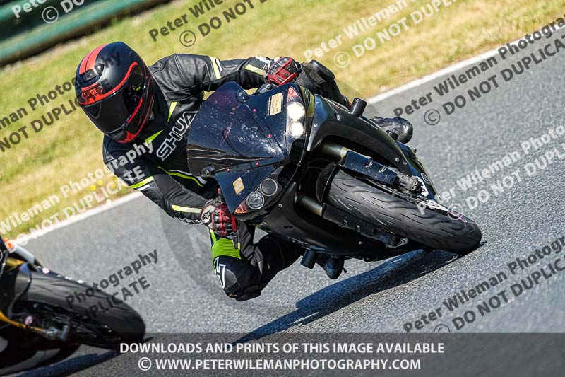 enduro digital images;event digital images;eventdigitalimages;mallory park;mallory park photographs;mallory park trackday;mallory park trackday photographs;no limits trackdays;peter wileman photography;racing digital images;trackday digital images;trackday photos